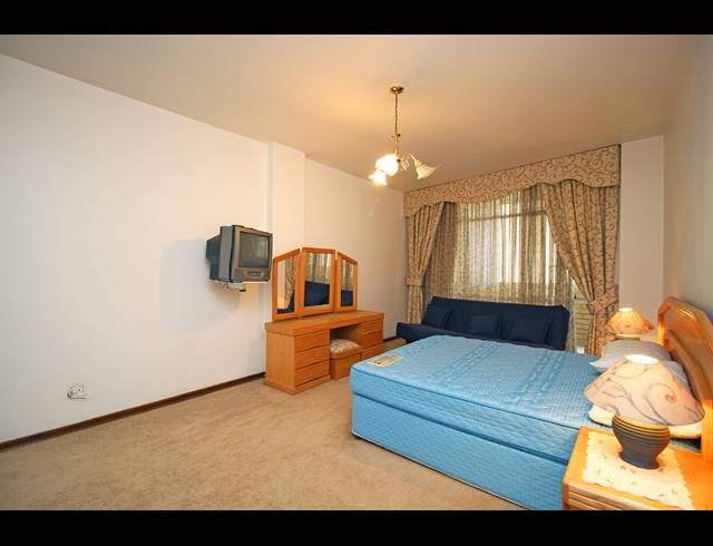 1 BEDROOM APARTMENT FOR SALE IN HOUGHTON ESTATE